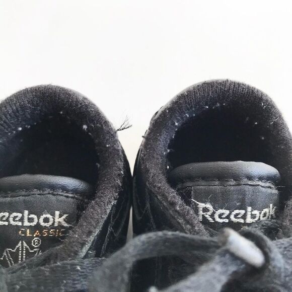 Reebok black classics leather trainers size 2 - Picture 2 of 8
